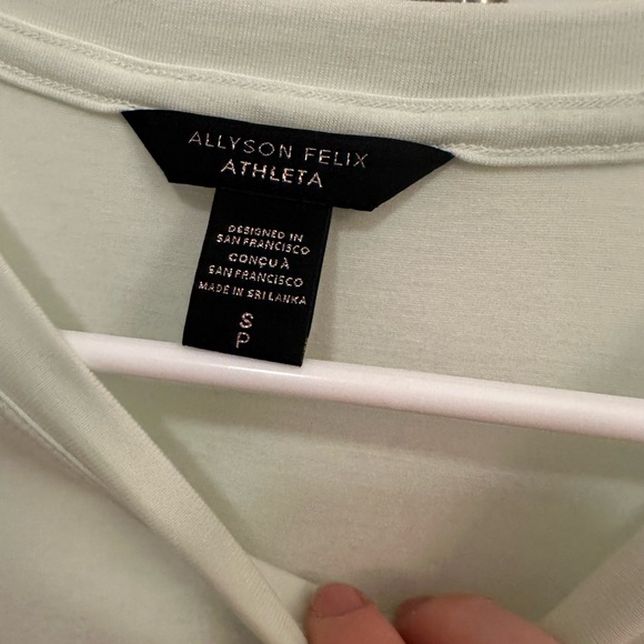 NWT Allyson Felix X Athleta gorgeous tee - Picture 9 of 10